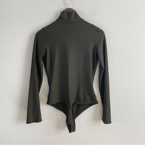 ALIX NYC | Women’s Hewlett Bodysuit Pine Green Turtleneck Open Plunge Deep V Top - Picture 6 of 10